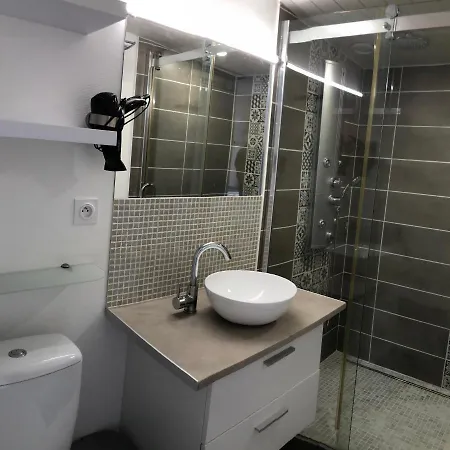 Les Logis D'argent Indépendant Parking Entrée Autonome Linge De Lit Et Serviettes Wifi Fibre Tv Connectée Appartement